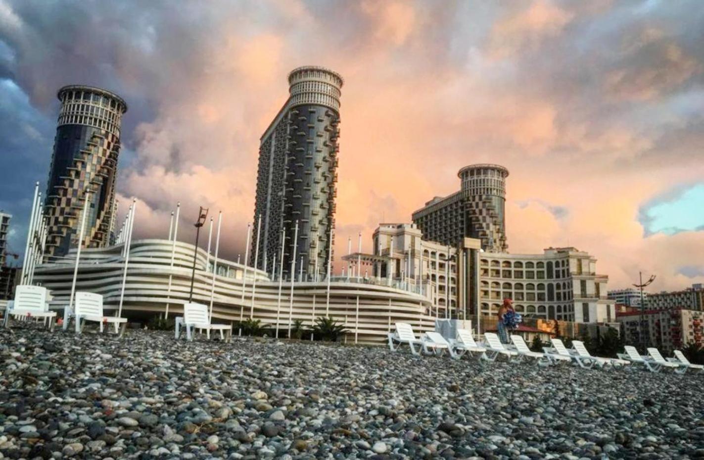 Orbi Sea Tower Apartment Batumi Exterior photo
